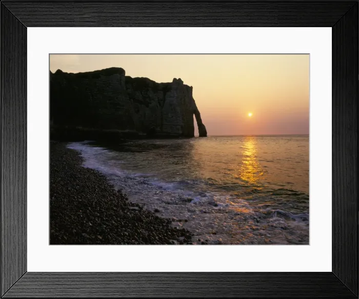 Framed Print : Falaise d Aval, Etretat, Cote d Albatre, Seine-Maritime, Haute Normandie Framed Print : Falaise d Aval, Etretat, Cote d Albatre, Seine-Maritime, Haute Normandie