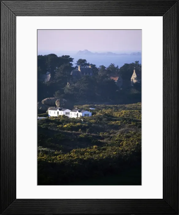 Framed Print : Cote de Granit Rose, Cotes d Amor, Brittany, France, Europe Framed Print : Cote de Granit Rose, Cotes d Amor, Brittany, France, Europe