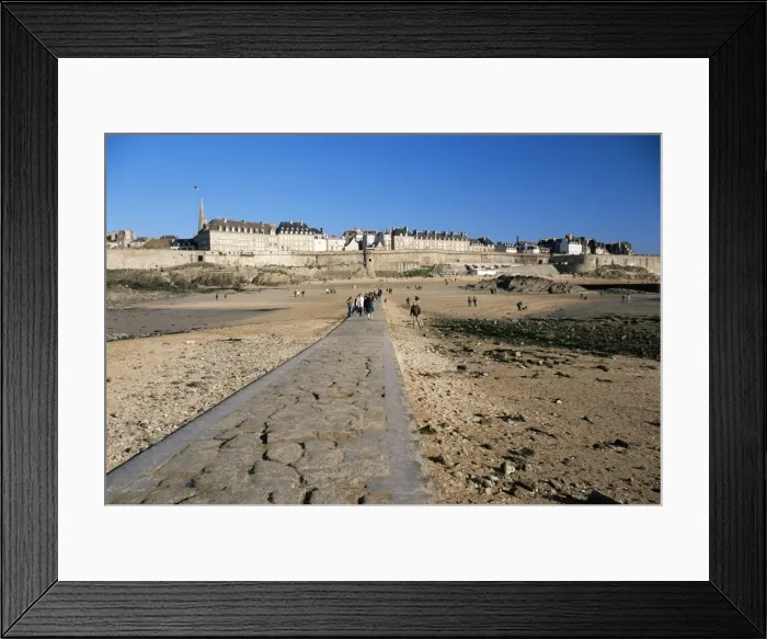 Framed Print : Intra-Muros, old walled town, St. Malo, Ille-et-Vilaine, Brittany, France, Europe Framed Print : Intra-Muros, old walled town, St. Malo, Ille-et-Vilaine, Brittany, France, Europe