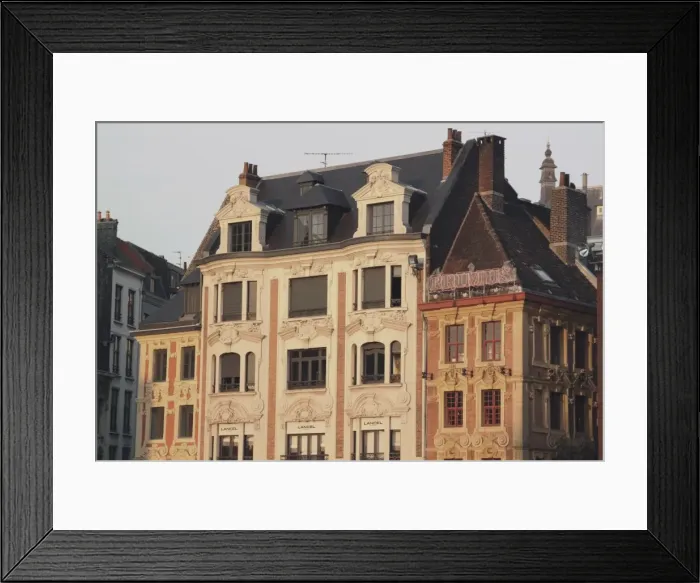 Framed Print : Flemish houses, Grand Place (Place du General de Gaulle), Lille, Flanders Framed Print : Flemish houses, Grand Place (Place du General de Gaulle), Lille, Flanders