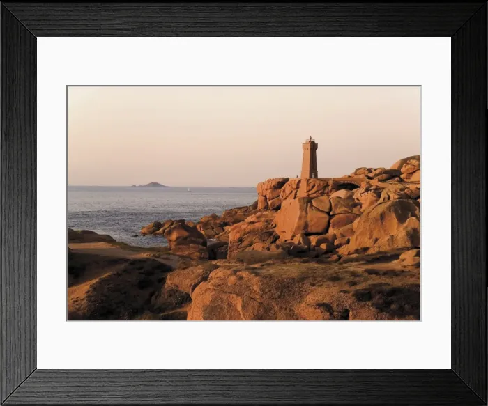 Framed Print : Pars-kamor lighthouse, Ploumanach, Breton Corniche, Cote de Granit Rose Framed Print : Pars-kamor lighthouse, Ploumanach, Breton Corniche, Cote de Granit Rose