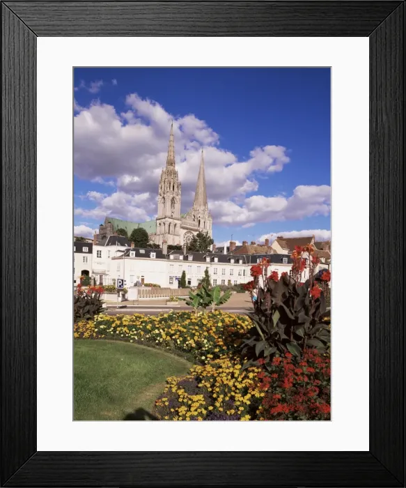 Framed Print : Chartres and cathedral, Eure-et-Loir, Centre, France, Europe Framed Print : Chartres and cathedral, Eure-et-Loir, Centre, France, Europe