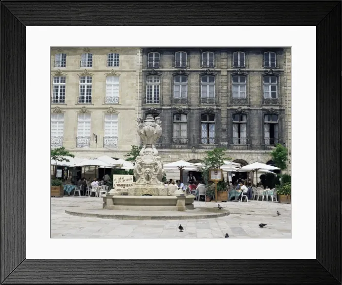 Framed Print : Restaurants in Bordeaux, Aquitaine, France, Europe Framed Print : Restaurants in Bordeaux, Aquitaine, France, Europe