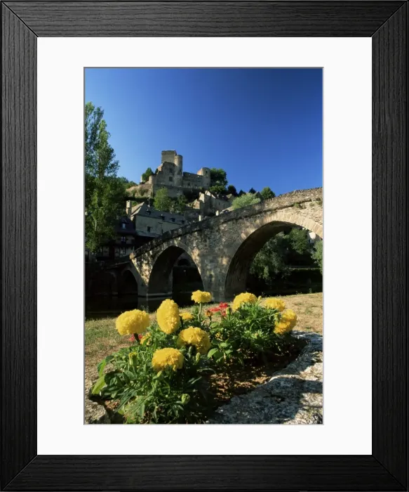 Framed Print : View to castle and bridge over the Aveyron River, Belcastel, Aveyron, Midi-Pyrenees Framed Print : View to castle and bridge over the Aveyron River, Belcastel, Aveyron, Midi-Pyrenees
