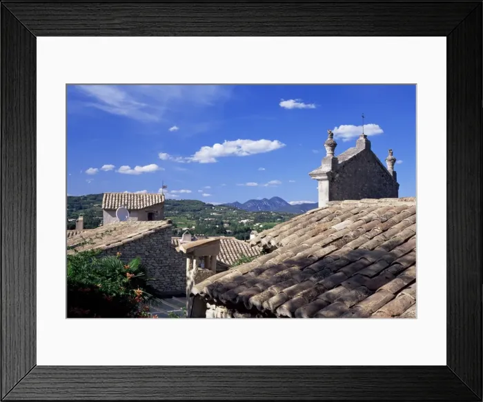 Framed Print : View over tiled roofs in upper town, Vaison-la-Romaine, Vaucluse, Provence Framed Print : View over tiled roofs in upper town, Vaison-la-Romaine, Vaucluse, Provence