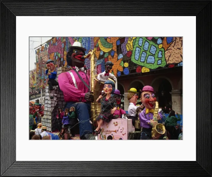 Framed Print : Mardi Gras carnival float passing through Place Massena, Nice, Provence, France, Europe Framed Print : Mardi Gras carnival float passing through Place Massena, Nice, Provence, France, Europe