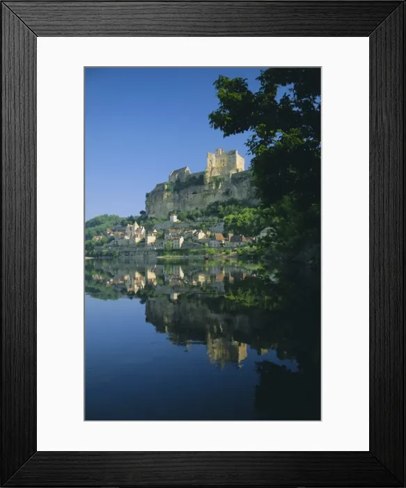 Framed Print : Village and castle reflected in the River Dordogne at Beynac, Dordogne Framed Print : Village and castle reflected in the River Dordogne at Beynac, Dordogne