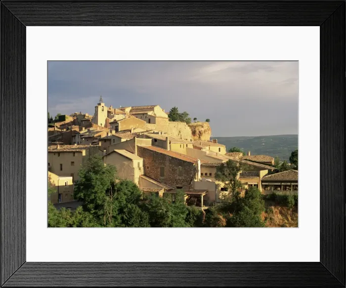 Framed Print : The village of Roussillon at sunrise, Vaucluse, Provence, France, Europe Framed Print : The village of Roussillon at sunrise, Vaucluse, Provence, France, Europe