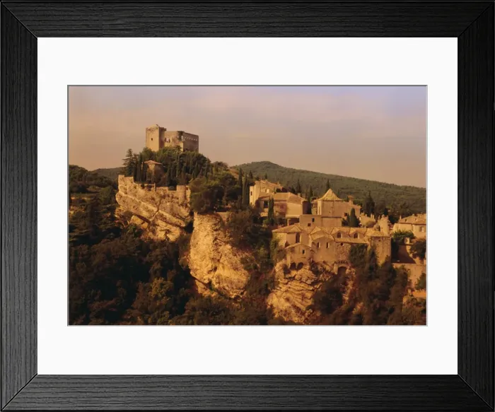 Framed Print : Roman-medieval town of Vaison-la-Romaine, Vaucluse region, France, Europe Framed Print : Roman-medieval town of Vaison-la-Romaine, Vaucluse region, France, Europe