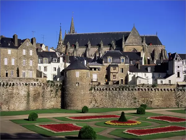 Cathedral and town, Vannes, Brittany, France, Europe