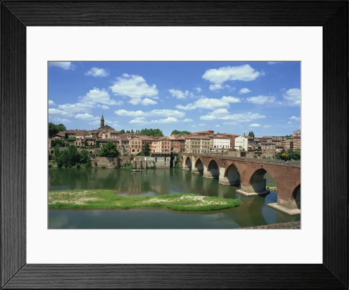 Framed Print : The river and bridge with the town of Albi in the background, Tarn Region in the Midi Pyrenees Framed Print : The river and bridge with the town of Albi in the background, Tarn Region in the Midi Pyrenees