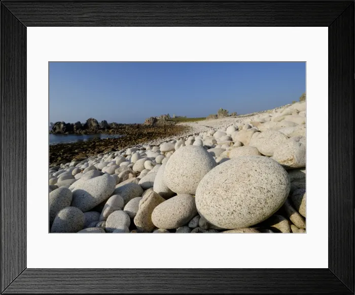 Framed Print : Boulder beach and ruin, Island of Ushant (Ile d Ouessant), Brittany, France, Europe Framed Print : Boulder beach and ruin, Island of Ushant (Ile d Ouessant), Brittany, France, Europe