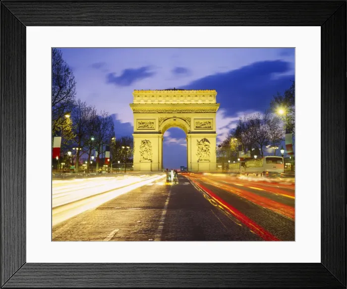 Framed Print : The Arc de Triomphe illuminated at dusk, Paris, France Framed Print : The Arc de Triomphe illuminated at dusk, Paris, France