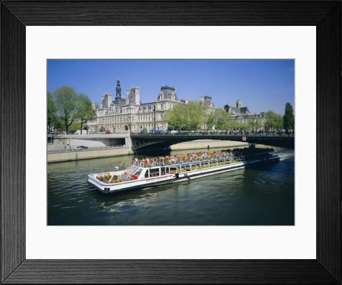 Framed Print : Tourist boat on the River Seine, Paris, France, Europe Framed Print : Tourist boat on the River Seine, Paris, France, Europe