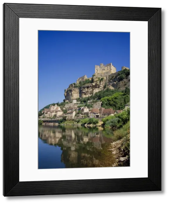 Framed Print : Reflections in the River Dordogne of the town and castle at Beynac, in Aquitaine Framed Print : Reflections in the River Dordogne of the town and castle at Beynac, in Aquitaine