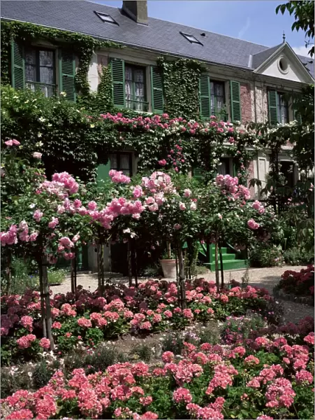 House and garden of Claude Monet, Giverny, Haute-Normandie (Normandy), France, Europe