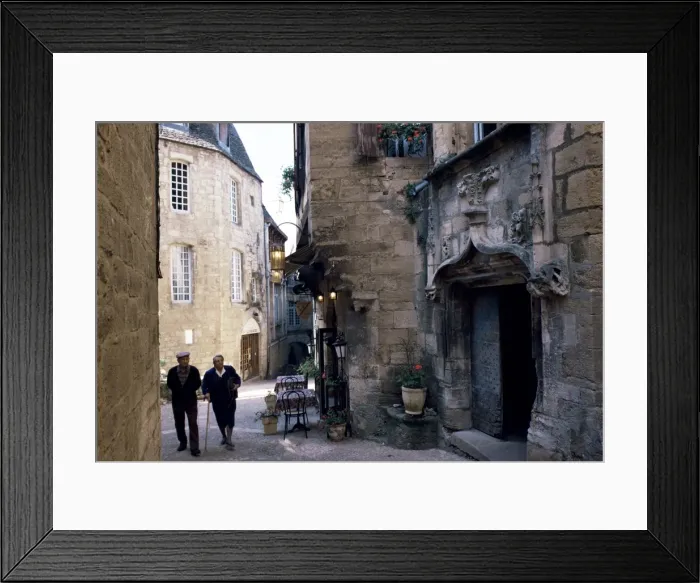 Framed Print : Cahors, Lot Valley, Perigord, Midi-Pyrenees, France, Europe Framed Print : Cahors, Lot Valley, Perigord, Midi-Pyrenees, France, Europe