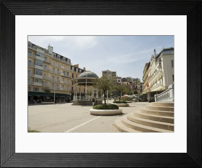 Framed Print : Centre of Biarritz, Biarritz, Basque country, Pyrenees-Atlantiques, Aquitaine Framed Print : Centre of Biarritz, Biarritz, Basque country, Pyrenees-Atlantiques, Aquitaine