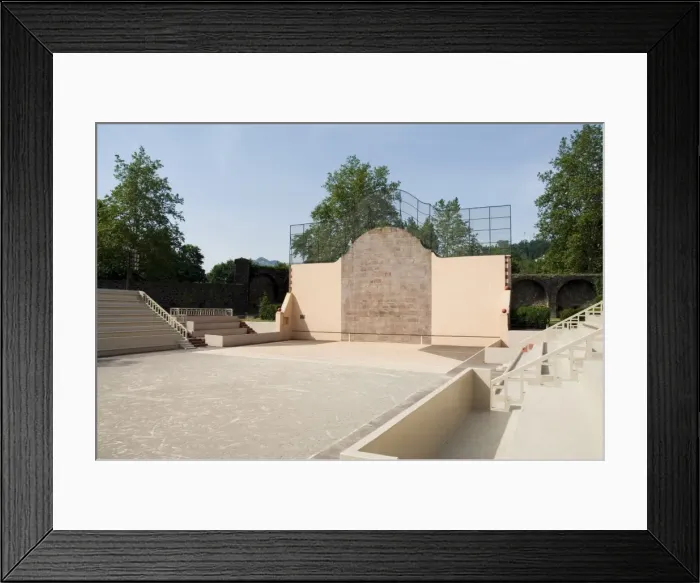 Framed Print : Pelote Basque Court, St. Jean Pied de Port, Basque country, Pyrenees-Atlantiques Framed Print : Pelote Basque Court, St. Jean Pied de Port, Basque country, Pyrenees-Atlantiques