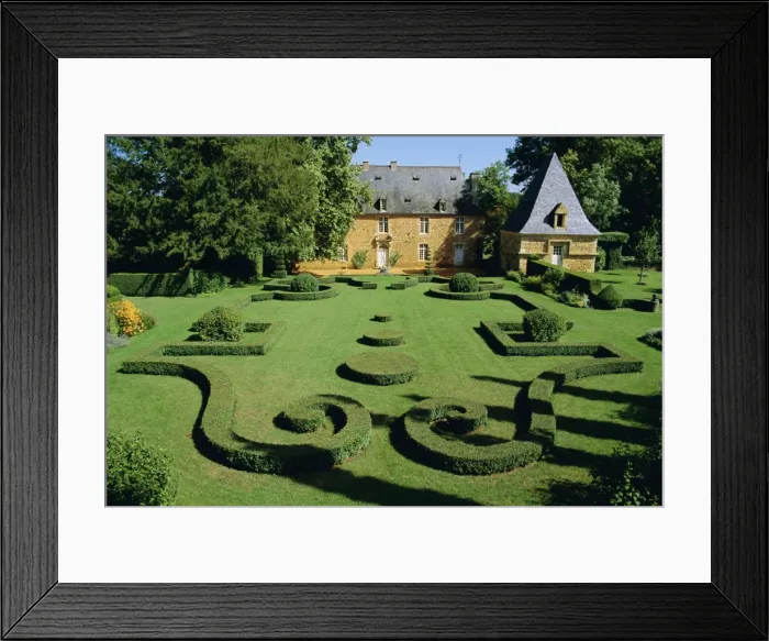 Framed Print : Jardins d Eyrignac, gardens of a 17th century manor, Perigord, Aquitaine Framed Print : Jardins d Eyrignac, gardens of a 17th century manor, Perigord, Aquitaine