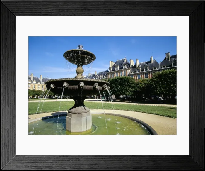 Framed Print : Fountain, Place des Vosges, 3e district, Paris, France, Europe Framed Print : Fountain, Place des Vosges, 3e district, Paris, France, Europe