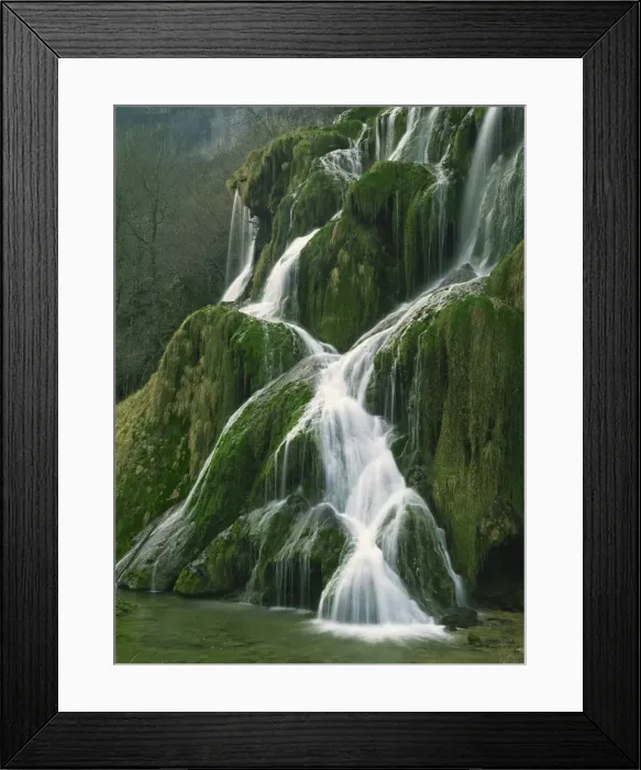 Framed Print : Waterfall near Beaumes les Messieurs in the Jura, Franche Comte, France, Europe Framed Print : Waterfall near Beaumes les Messieurs in the Jura, Franche Comte, France, Europe