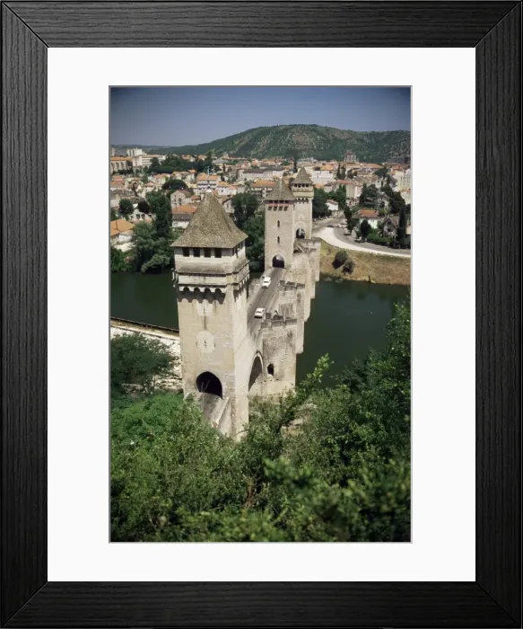 Framed Print : Valentre Bridge, Cahors, Lot, Midi Pyrenees, France, Europe Framed Print : Valentre Bridge, Cahors, Lot, Midi Pyrenees, France, Europe