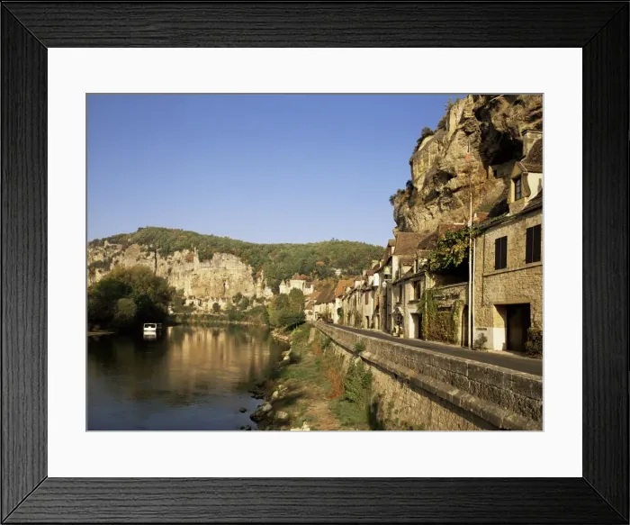 Framed Print : River Dordogne and village houses, La Roque Gageac, Aquitaine, France, Europe Framed Print : River Dordogne and village houses, La Roque Gageac, Aquitaine, France, Europe