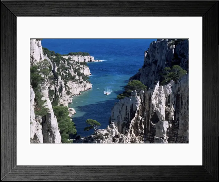 Framed Print : Cassis, Calanque d en Vau, Bouches-du-Rhone, Provence, France, Mediterranean, Europe Framed Print : Cassis, Calanque d en Vau, Bouches-du-Rhone, Provence, France, Mediterranean, Europe