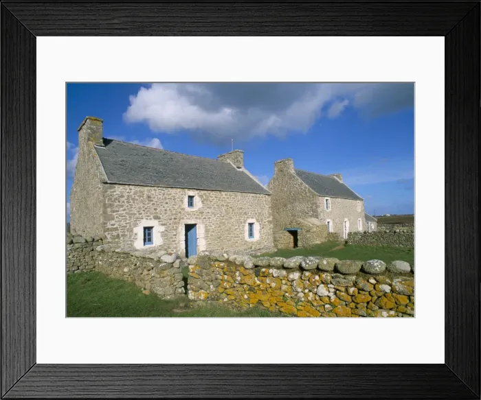 Framed Print : House of Niou Uhella, Ile d Ouessant, Breton Islands, Finistere, Brittany Framed Print : House of Niou Uhella, Ile d Ouessant, Breton Islands, Finistere, Brittany