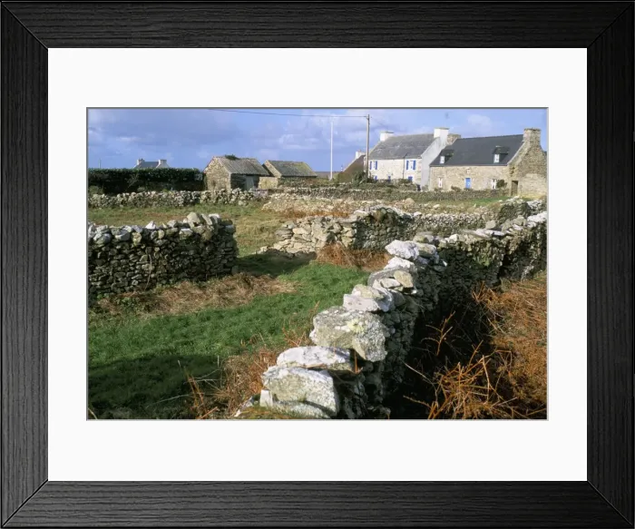 Framed Print : Hamlet on the Pointe de Roc h Hir, Ile d Ouessant, Breton Islands