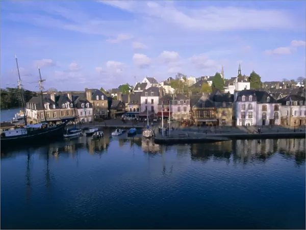 Waterfront and port area of Saint Goustan (St. Goustan), town of Auray
