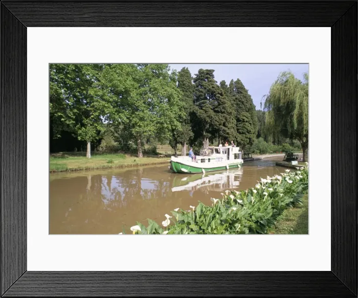 Framed Print : Port d Homps, Canal du Midi, UNESCO World Heritage Site, Minervois region Framed Print : Port d Homps, Canal du Midi, UNESCO World Heritage Site, Minervois region