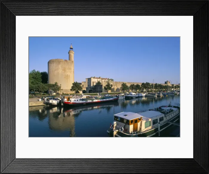 Framed Print : Quai des Croisades, Tower of Constance and the walls, Aigues-Mortes, Gard Framed Print : Quai des Croisades, Tower of Constance and the walls, Aigues-Mortes, Gard