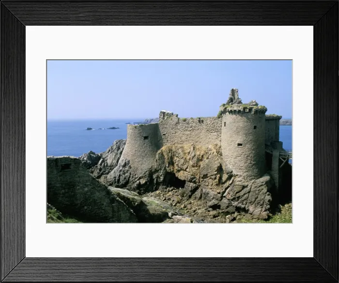 Framed Print : The old catle, south coast, Ile d Yeu, Vendee, France, Europe Framed Print : The old catle, south coast, Ile d Yeu, Vendee, France, Europe