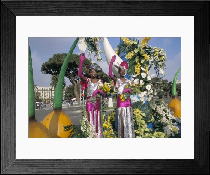 Framed Print : Carnival parade, Battle of the Flowers, Promenade des Anglais, Nice, Alpes-Maritimes Framed Print : Carnival parade, Battle of the Flowers, Promenade des Anglais, Nice, Alpes-Maritimes