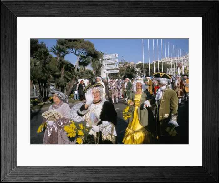 Framed Print : Battle of the Flowers, Carnival, Promenade des Anglais, Nice, Alpes-Maritimes Framed Print : Battle of the Flowers, Carnival, Promenade des Anglais, Nice, Alpes-Maritimes