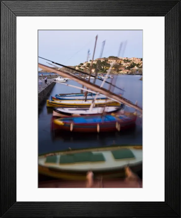 Framed Print : Boats in harbour, Chateau Royal, Eglise Notre-Dame-des-Anges, Collioure