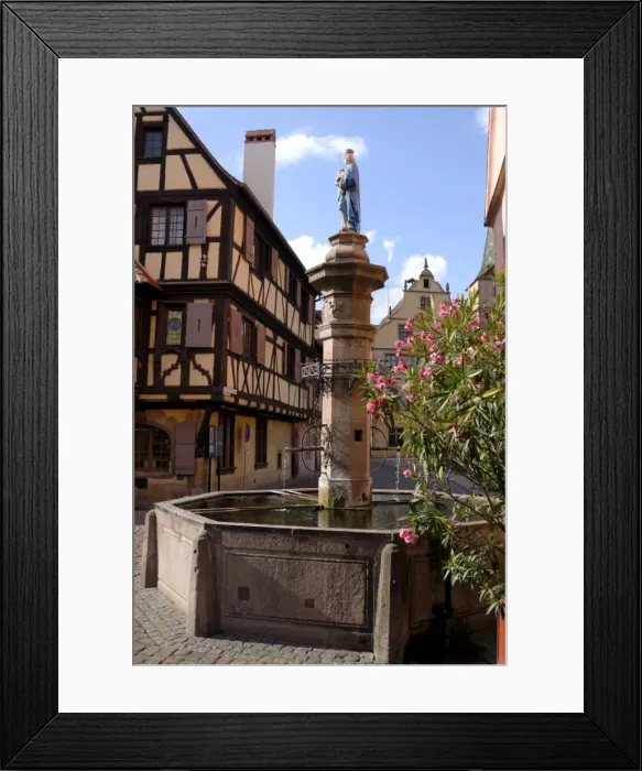Framed Print : Traditional fountain Framed Print : Traditional fountain