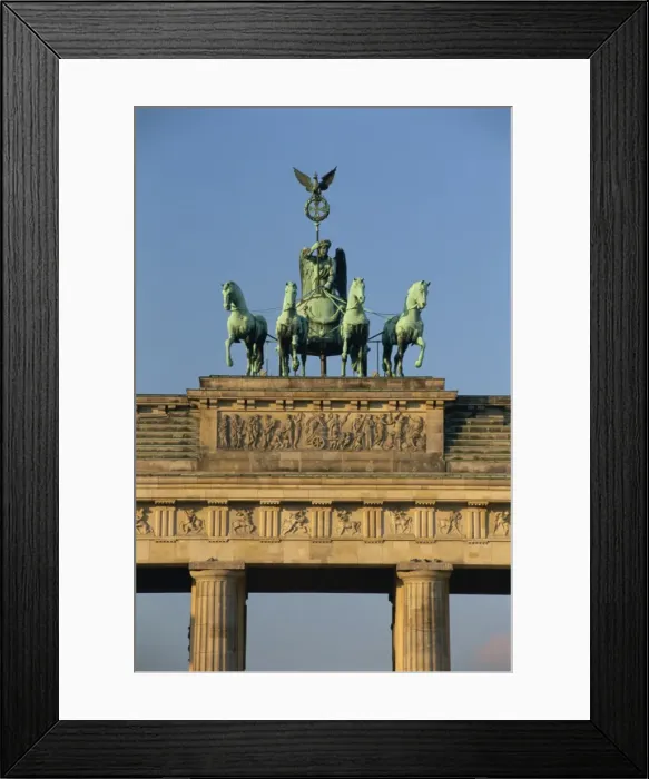 Framed Print : Close-up of the Quadriga atop the Brandenburg Gate Framed Print : Close-up of the Quadriga atop the Brandenburg Gate