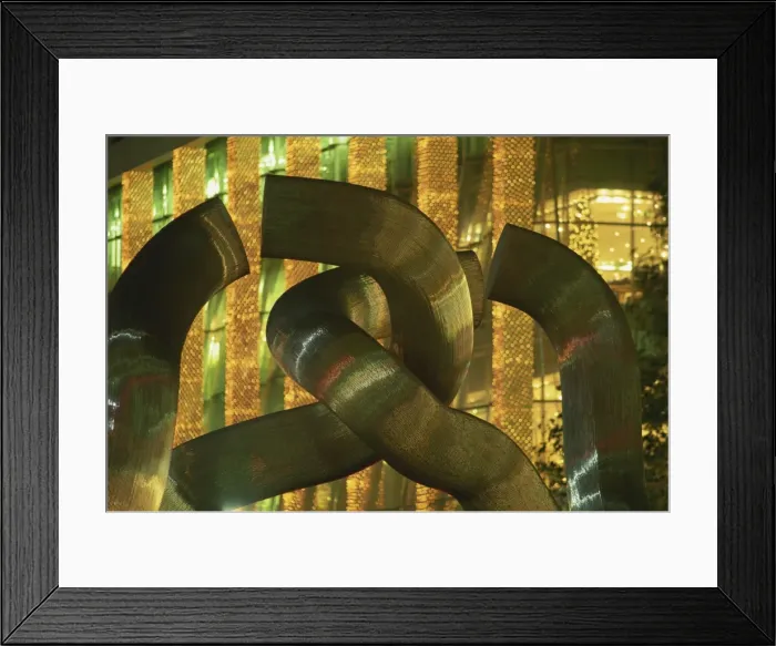 Framed Print : Sculpture in the Kurfurstendam in Berlin Framed Print : Sculpture in the Kurfurstendam in Berlin