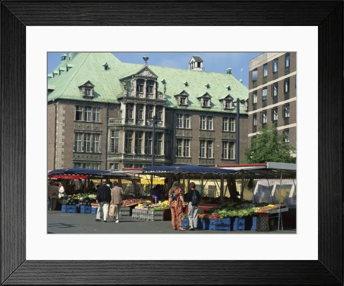Framed Print : Market in Marktplaz Framed Print : Market in Marktplaz
