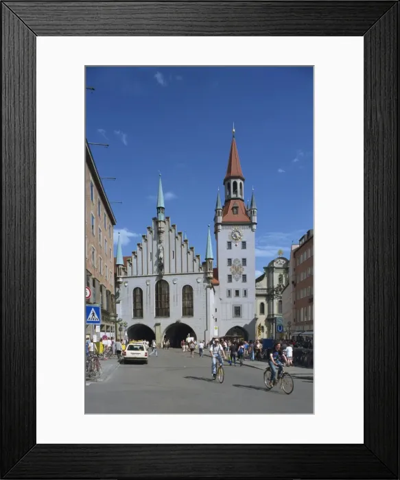 Framed Print : Street scene with the Old Town Hall on the Marienplatz Framed Print : Street scene with the Old Town Hall on the Marienplatz