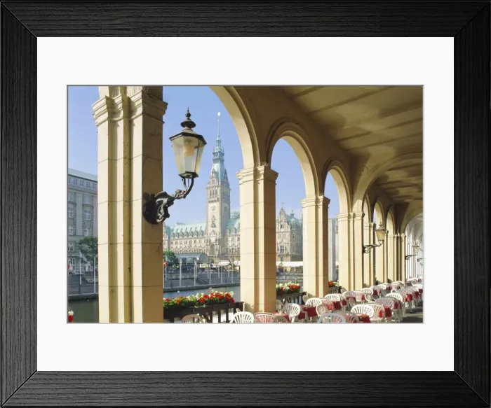 Framed Print : Alsterarkaden and Town Hall Framed Print : Alsterarkaden and Town Hall