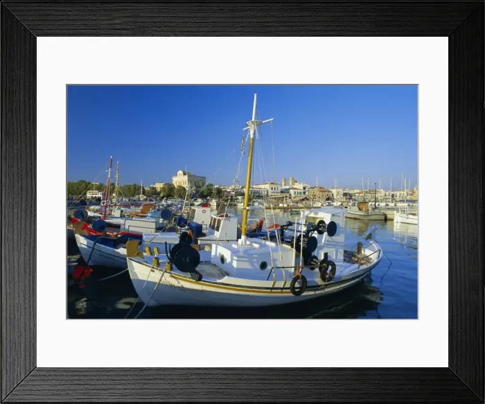 Framed Print : Fishing boats in harbour Framed Print : Fishing boats in harbour