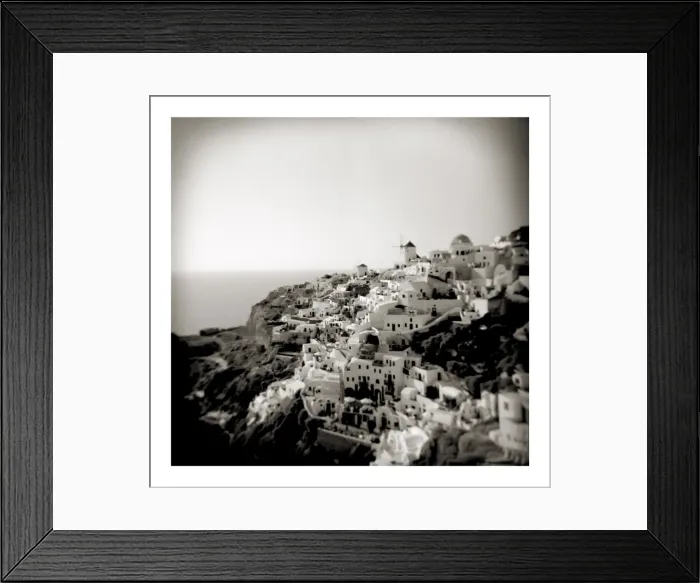 Framed Print : Polaroid of view of the village of Oia Framed Print : Polaroid of view of the village of Oia