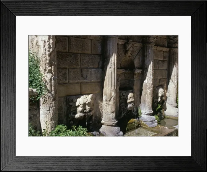 Framed Print : Rimondi fountain with spouting lion heads Framed Print : Rimondi fountain with spouting lion heads
