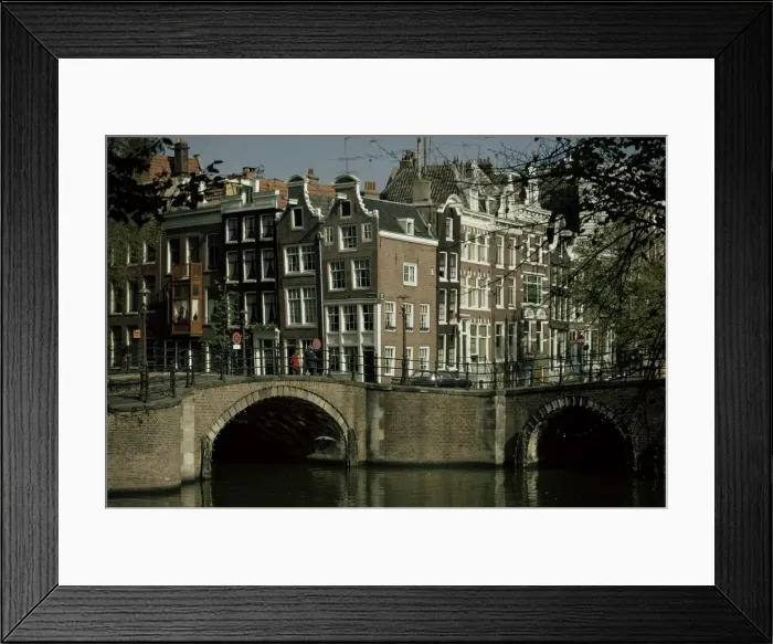 Framed Print : Junction of Reguliersgracht and Keizersgracht canals Framed Print : Junction of Reguliersgracht and Keizersgracht canals
