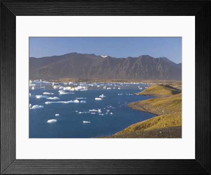 Framed Print : Icebergs floating in the Lagoon beneath Breidamerkurjokull Glacier Framed Print : Icebergs floating in the Lagoon beneath Breidamerkurjokull Glacier