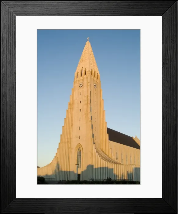 Framed Print : Hallgrimskirka Framed Print : Hallgrimskirka